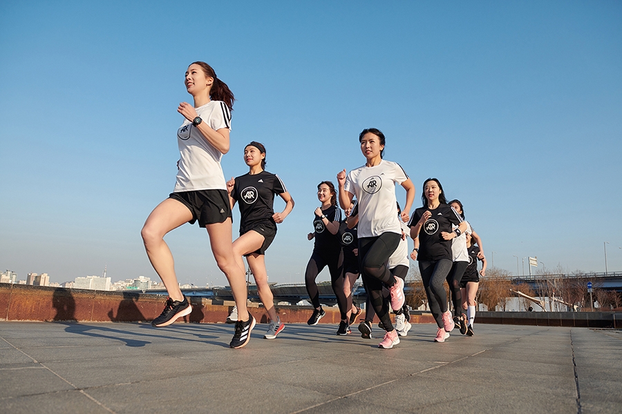 아디다스, 초경량 쿠셔닝 러닝화 ‘SL20’ 출시