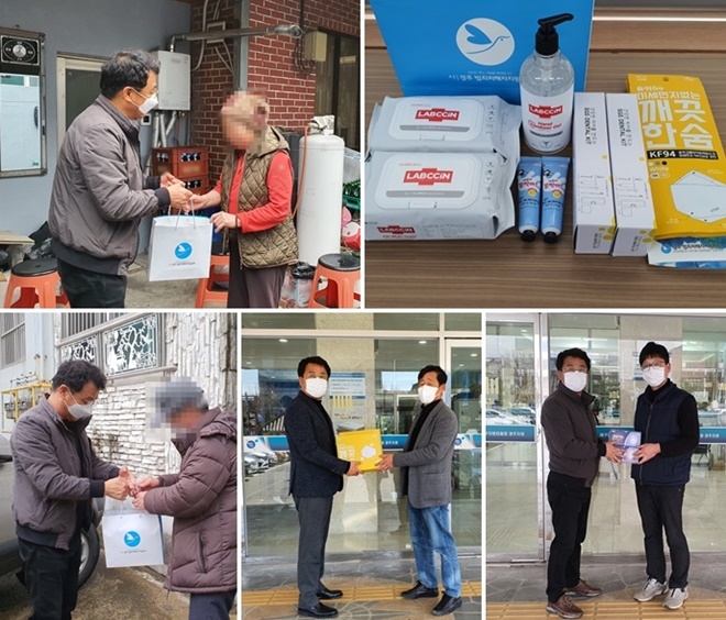김정석 사무처장이 위원들이 기증한 마스크 등을 피해자 가정에 전달하고 있다.(사진제공=경주범죄피해자지원센터)