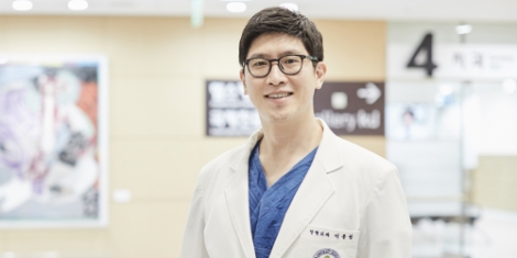 건국대병원 이동원 교수, 세계 최초 전방십자인대 재건술 후 전외측 인대 치유 분석 보고