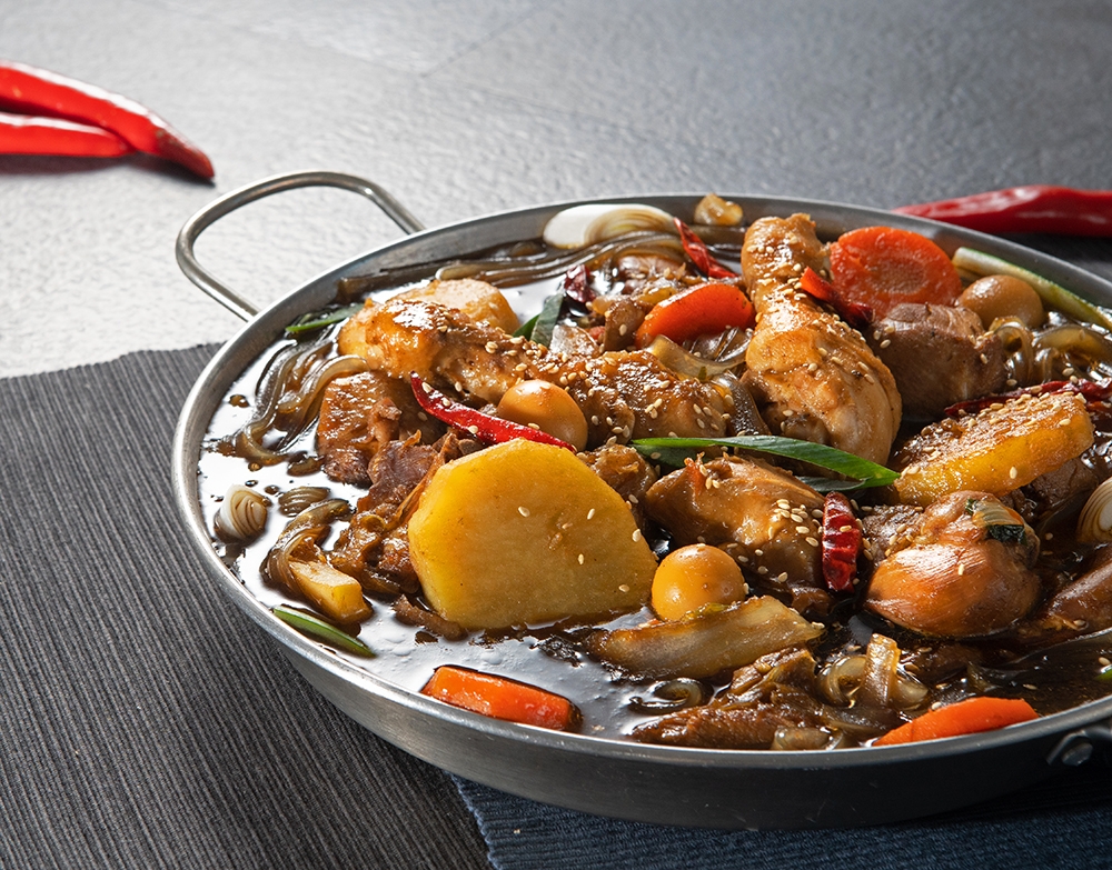 오색만찬 프랜차이즈 라인업 확장…수비드공법 ‘오봉찜닭’ 선봬