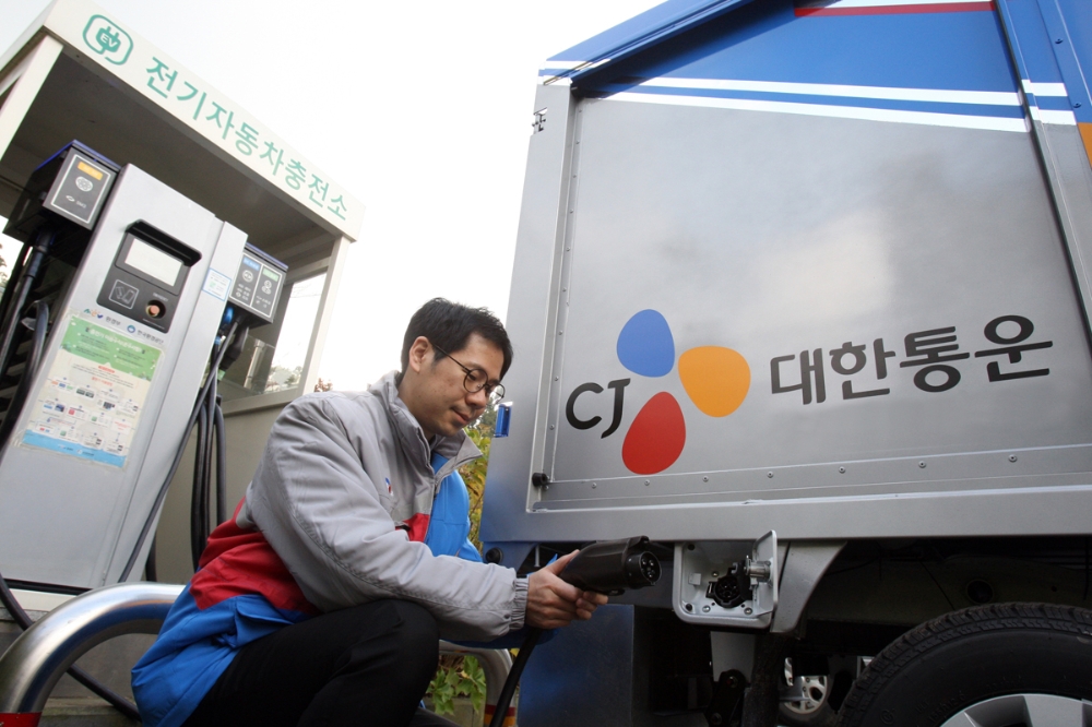 CJ대한통운, 전기화물차 선도도입 통해 클린물류 주도한다