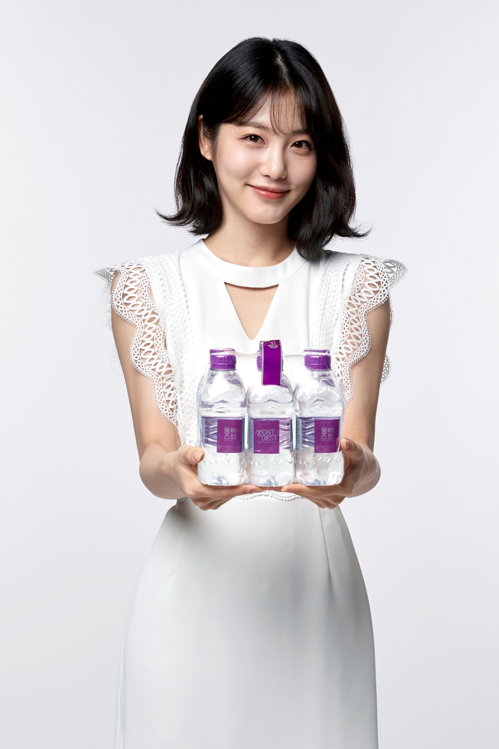 상큼발랄 신예은, 몽베스트 생수 브랜드 모델 발탁