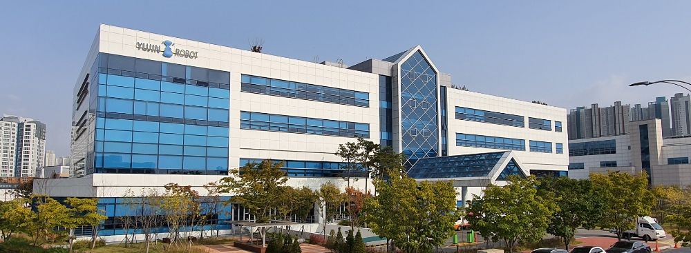 유진로봇, 인하대 주관 인공지능융합연구센터 공모사업 선정…“로봇 솔루션 기업으로 진출 본격화”