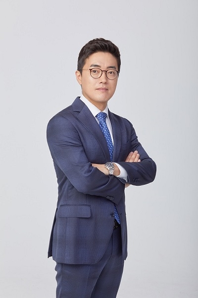 형사전문변호사, '강제추행죄' 추행에 해당하는지 여부의 판단기준은