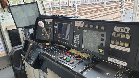 LG유플러스가 지난해 LTE-R 구축을 완료한 서울 지하철 5호선의 기관실 내부 모습. 사진=LG유플러스