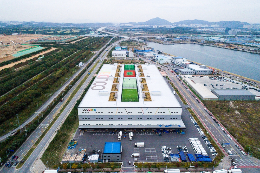 쿠팡 "물류센터 코로나19 집단 감염 관련 오해 해명"