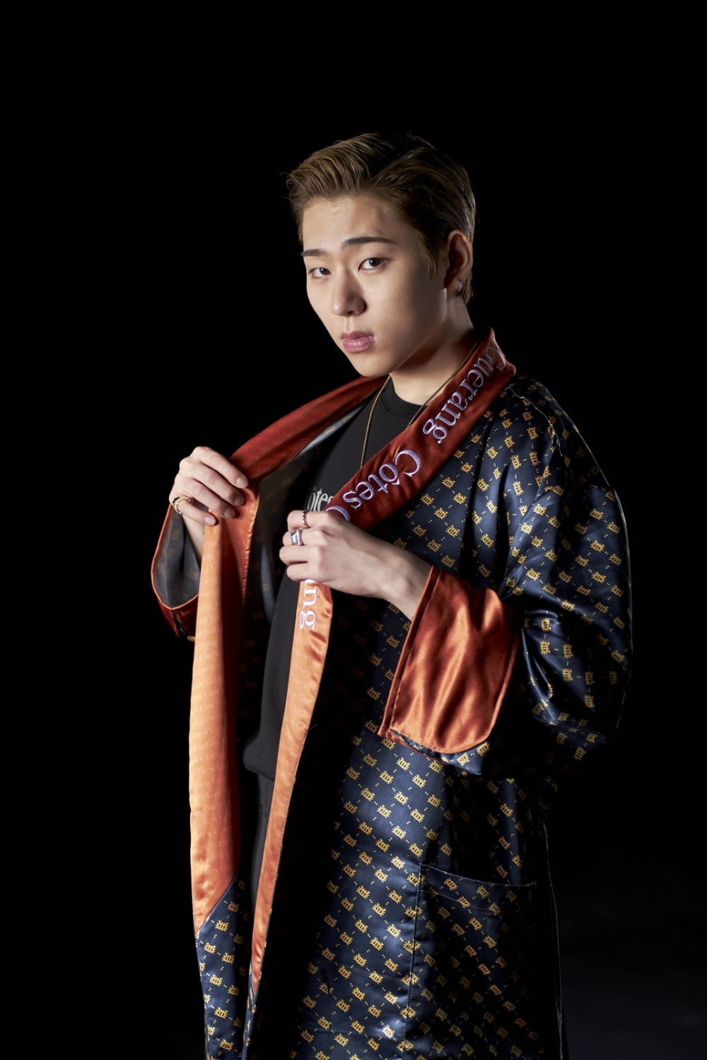 빙그레, 꽃게랑 브랜드 활용한 패션 아이템 출시