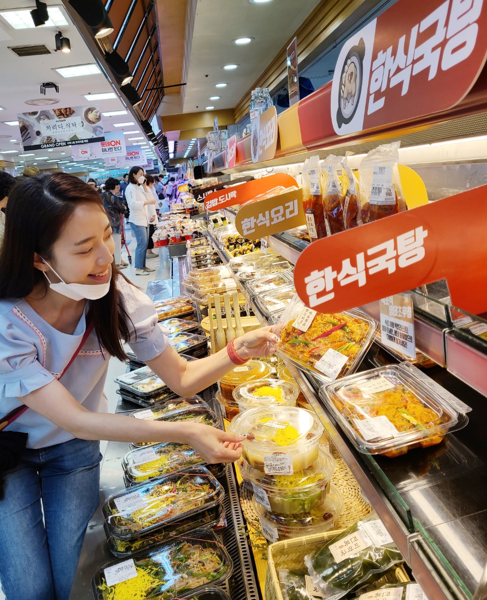 롯데마트 잠실점의 델리 매장, ‘Meal(밀) 시그니쳐 스토어’로 리뉴얼 오픈