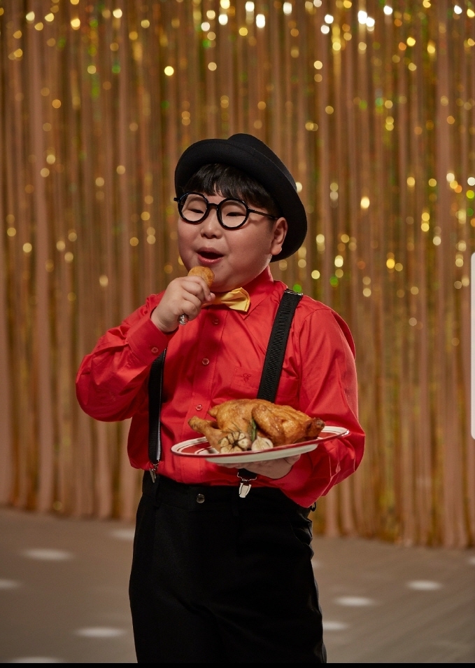 또봉이통닭, 치킨 모델로 트로트 신동 '임도형' 선정