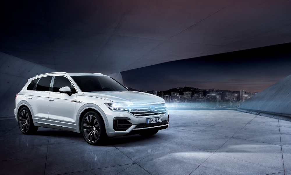 신형 투아렉 4.0 V8 TDI