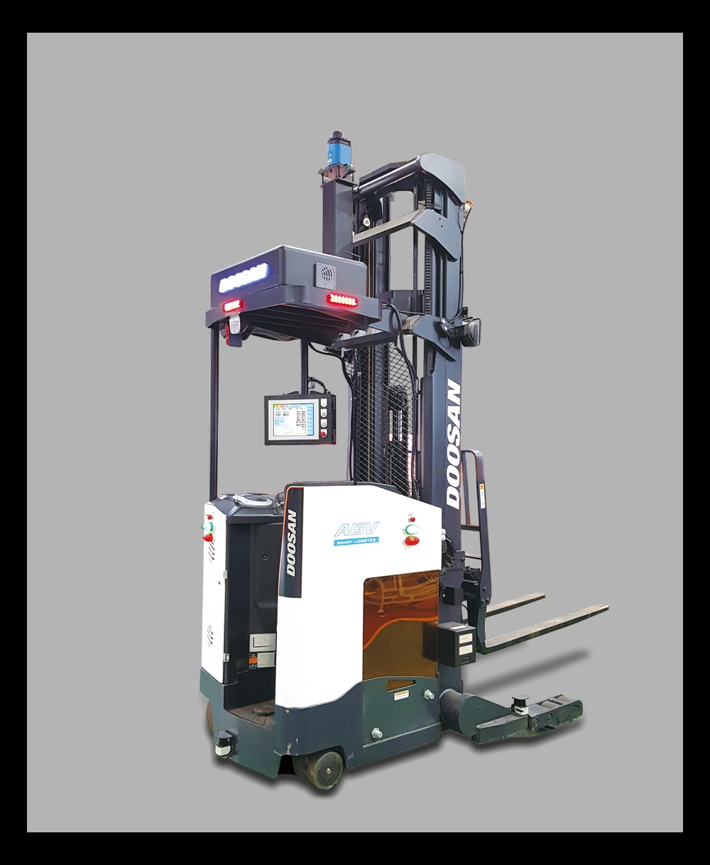 ㈜두산, 무인지게차로 시장 공략