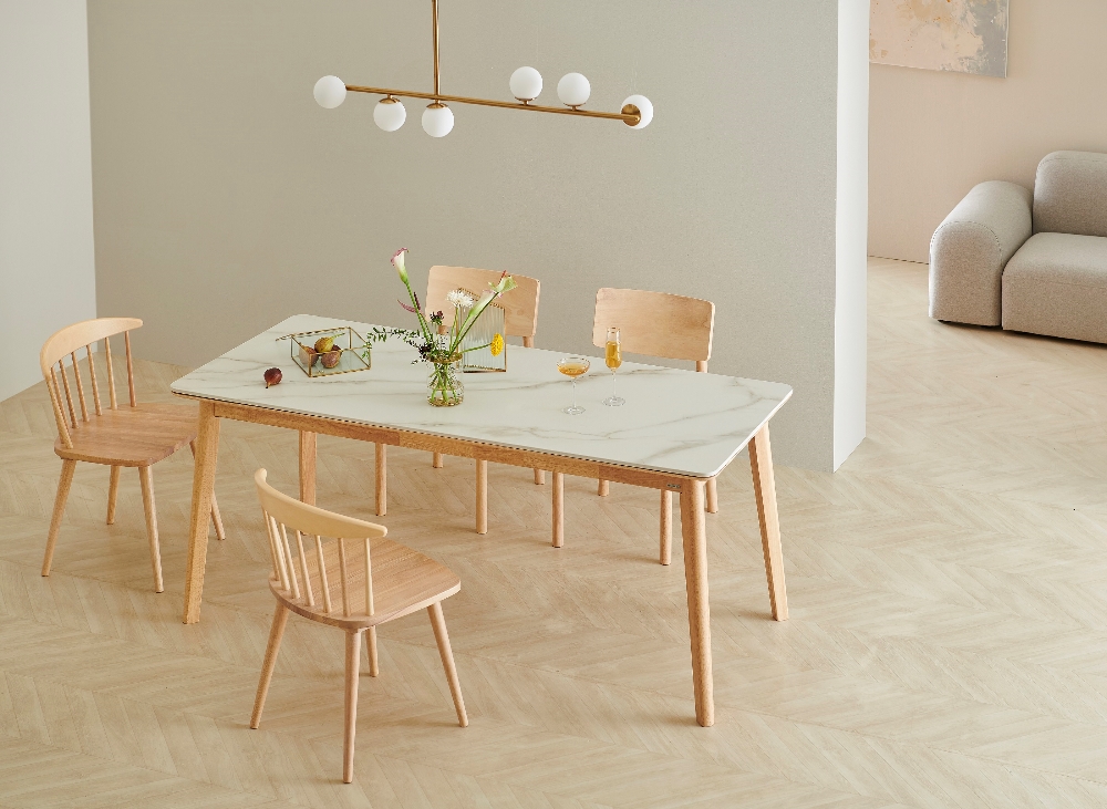 한샘 도노 스칸디 세라믹식탁 마블카라카타상판.(사진=한샘)