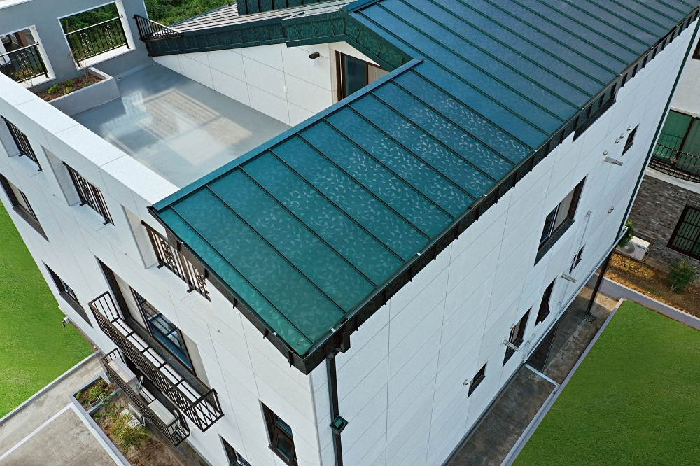 경기도 평택 주택 지붕에 적용된 동국제강 카멜레온 컬러강판.(사진=동국제강)