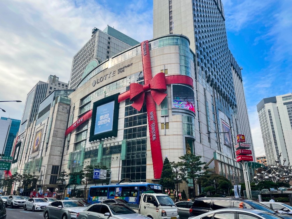 롯데백화점 환상적인 크리스마스 테마 선보여