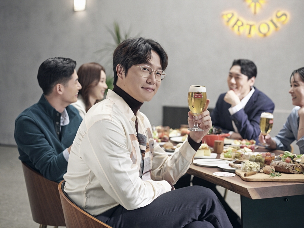 스텔라 아르투아, 성시경과 함께 프라이빗 다이닝 프로젝트 벌여
