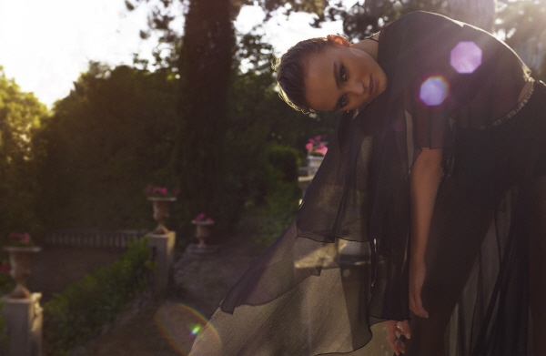 카림 사들리가 담아낸 샤넬의 환상적인 컬렉션 공개