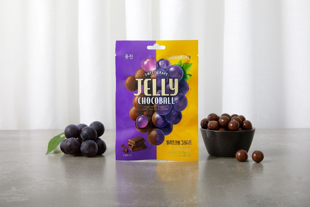 웅진식품 '웅진 스위토리 젤리초코볼 그레이프' 출시
