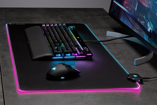 커세어, MM700 RGB 익스텐디드 천 게이밍 마우스 패드 출시