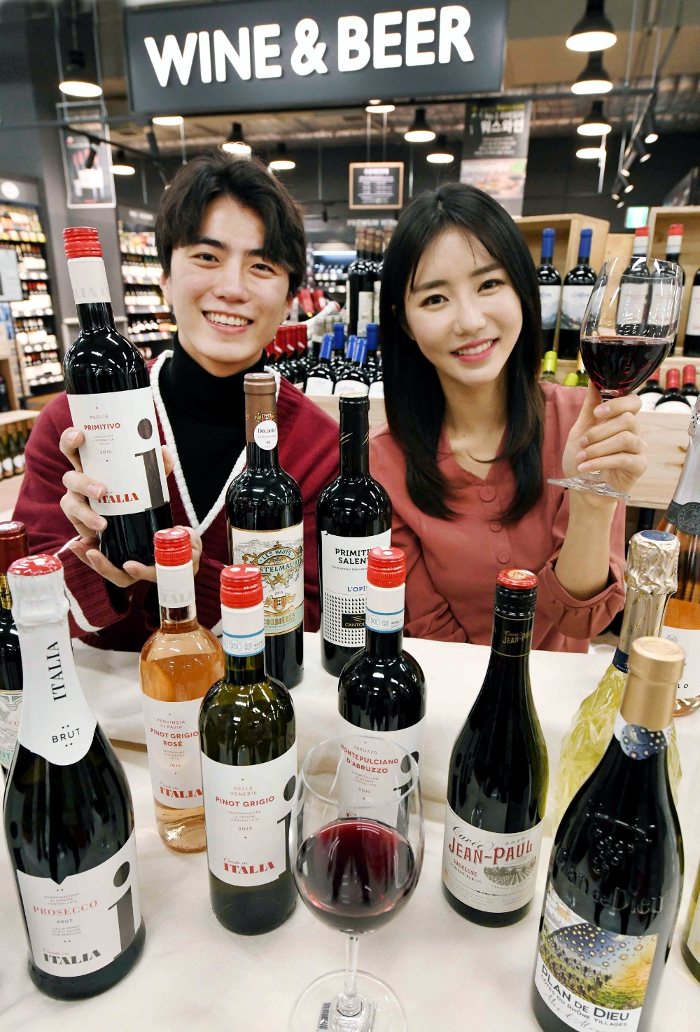 홈플러스, 유럽산 와인 23종 론칭