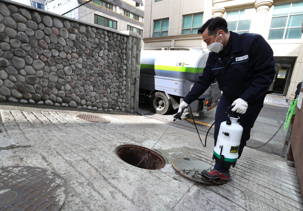 정화조 방역(사진=강남구)