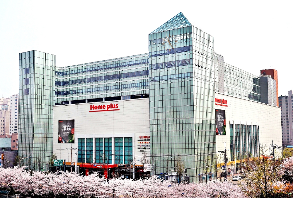 홈플러스, 3년만에 대졸 공채…새내기 상품 바이어 뽑는다