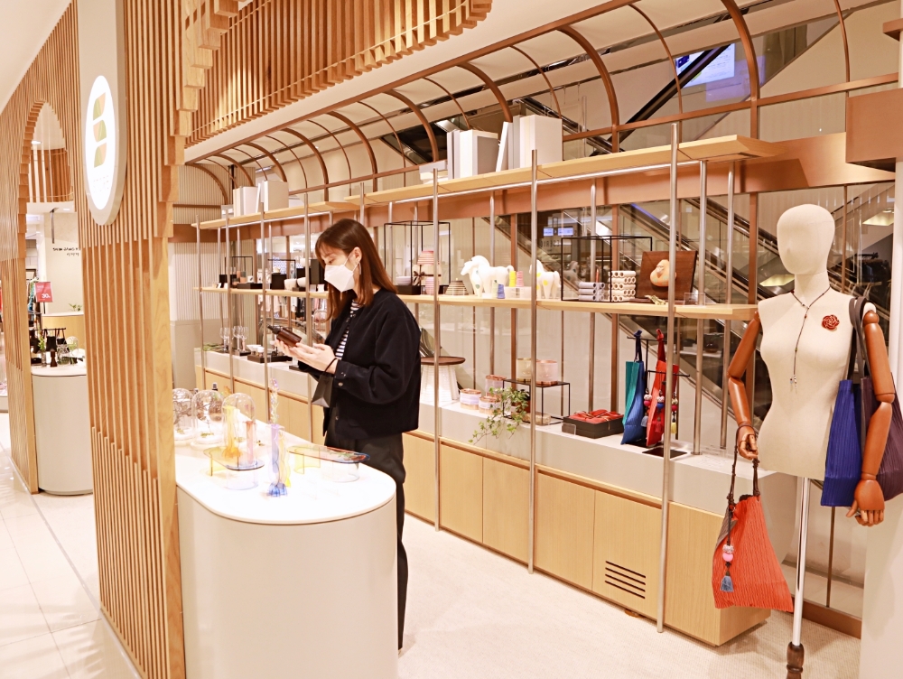 롯데百 강남점 '에스 스토어(S-store)' 전개