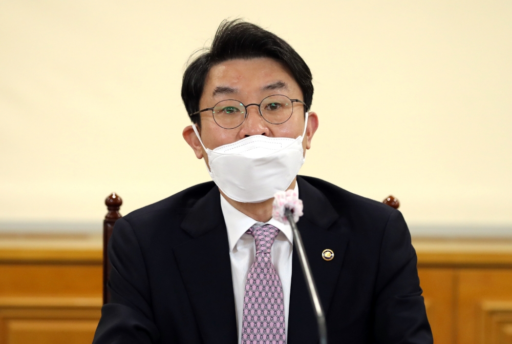 이억원 차관(사진=연합뉴스)