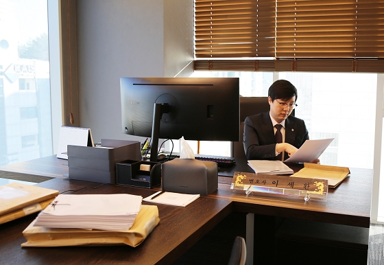 형사전문변호사 “공무원음주운전 중범죄… 해결방안 모색해야 한다”