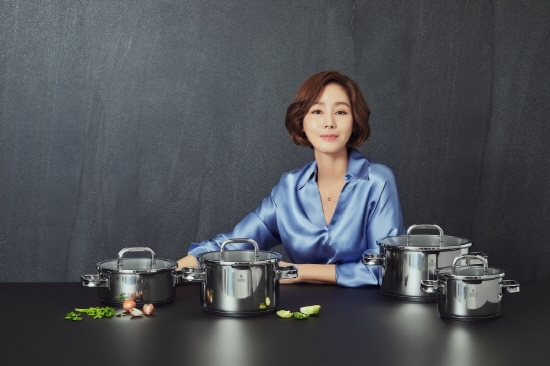 주방용품 WMF, 브랜드 모델로 배우 김성령 발탁