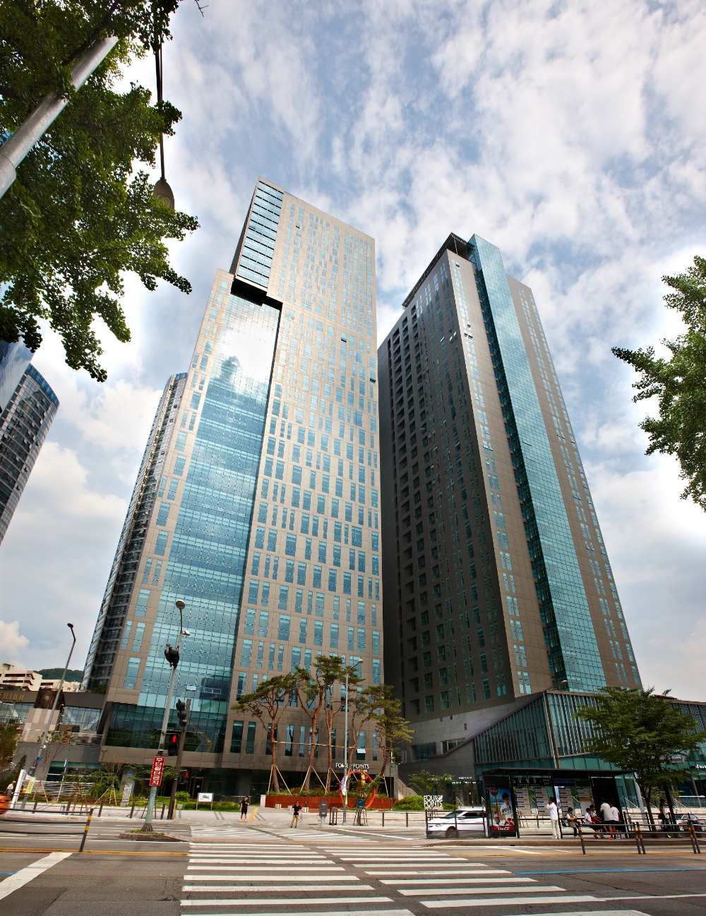 트윈시티 남산 오피스텔 전경.