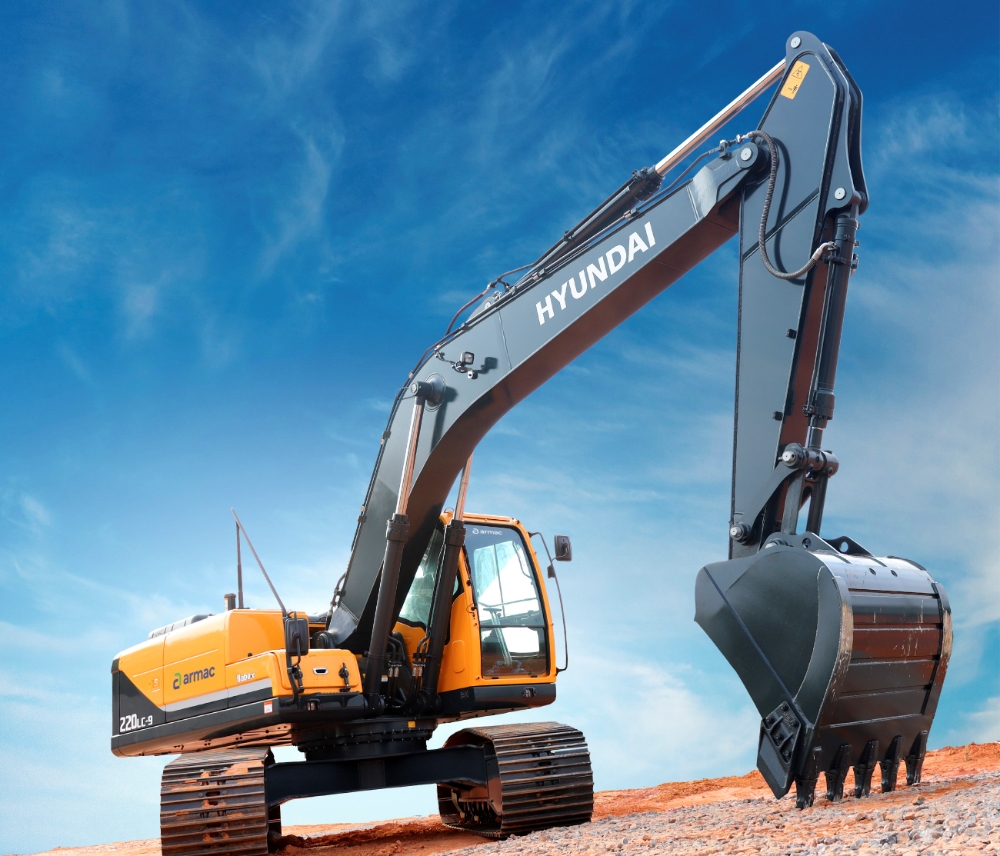 현대건설기계가 지난 7월 아르막에 인도한 22톤급 굴착기(모델명 R220LC-95SB).(사진=현대중공업)
