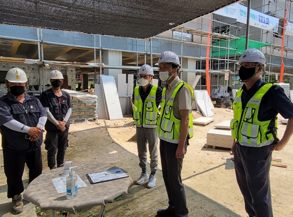 건설현장 안전점검 전경.(사진=국토안전관리원)