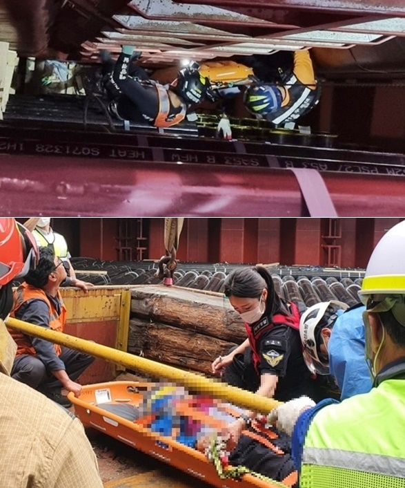추락자를 구조해 응급처지를 하고 있다. (사진제공=울산해양경찰서)