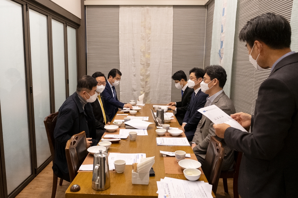 오병권 권한대행이 ‘도지사권한대행·예결위원 오찬 간담회’를 개최했다.