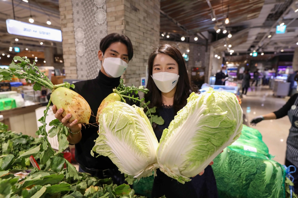 AK플라자, 김장철 맞아 전라남도 김장전 진행