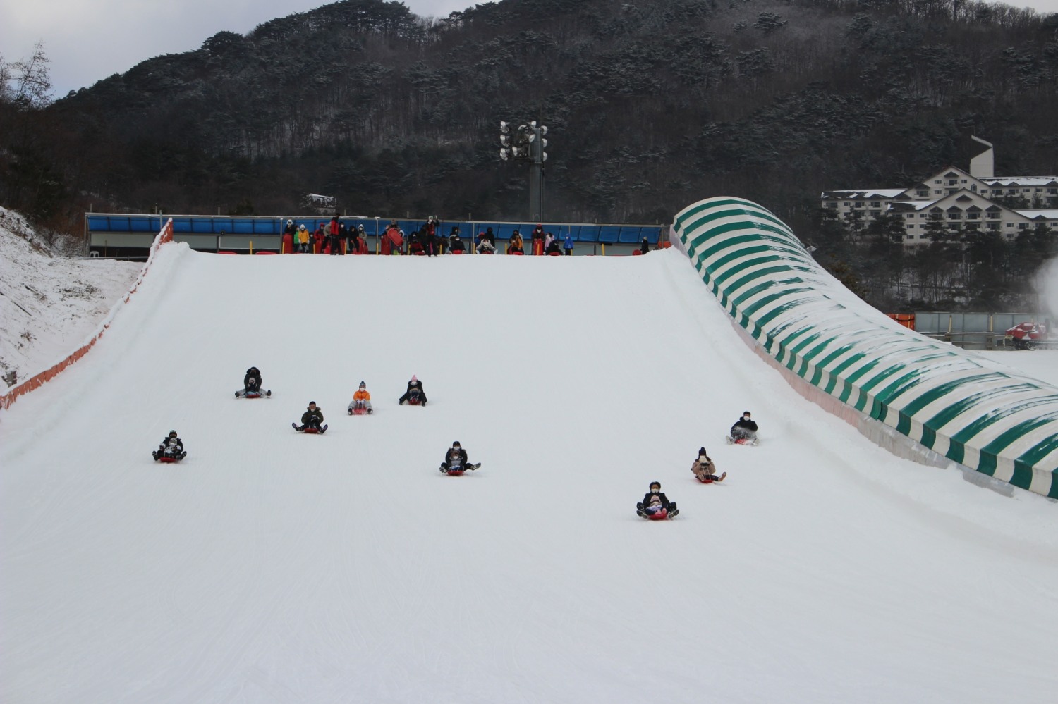 부영그룹 무주덕유산리조트 눈썰매장.(사진=부영그룹)