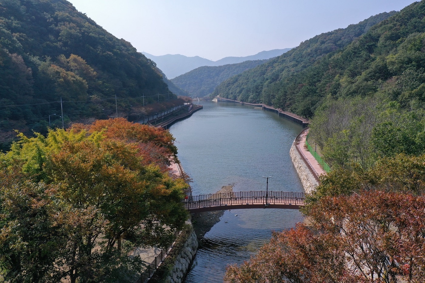 기장군 좌광천 상류 병산저수지 일원 병산둘레길 산책로 전경.(사진제공=부산 기장군)