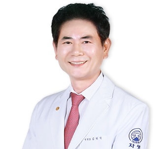 일산자생한방병원 김영익 병원장. 사진=자생한방병원