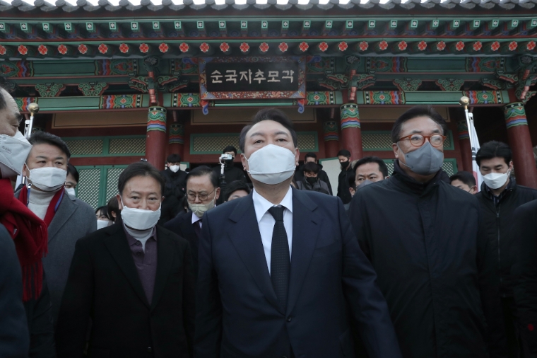 국민의힘 윤석열 대선 후보가 21일 오전 충남 천안시 유관순 열사 기념관을 방문했다. 사진=윤석열캠프