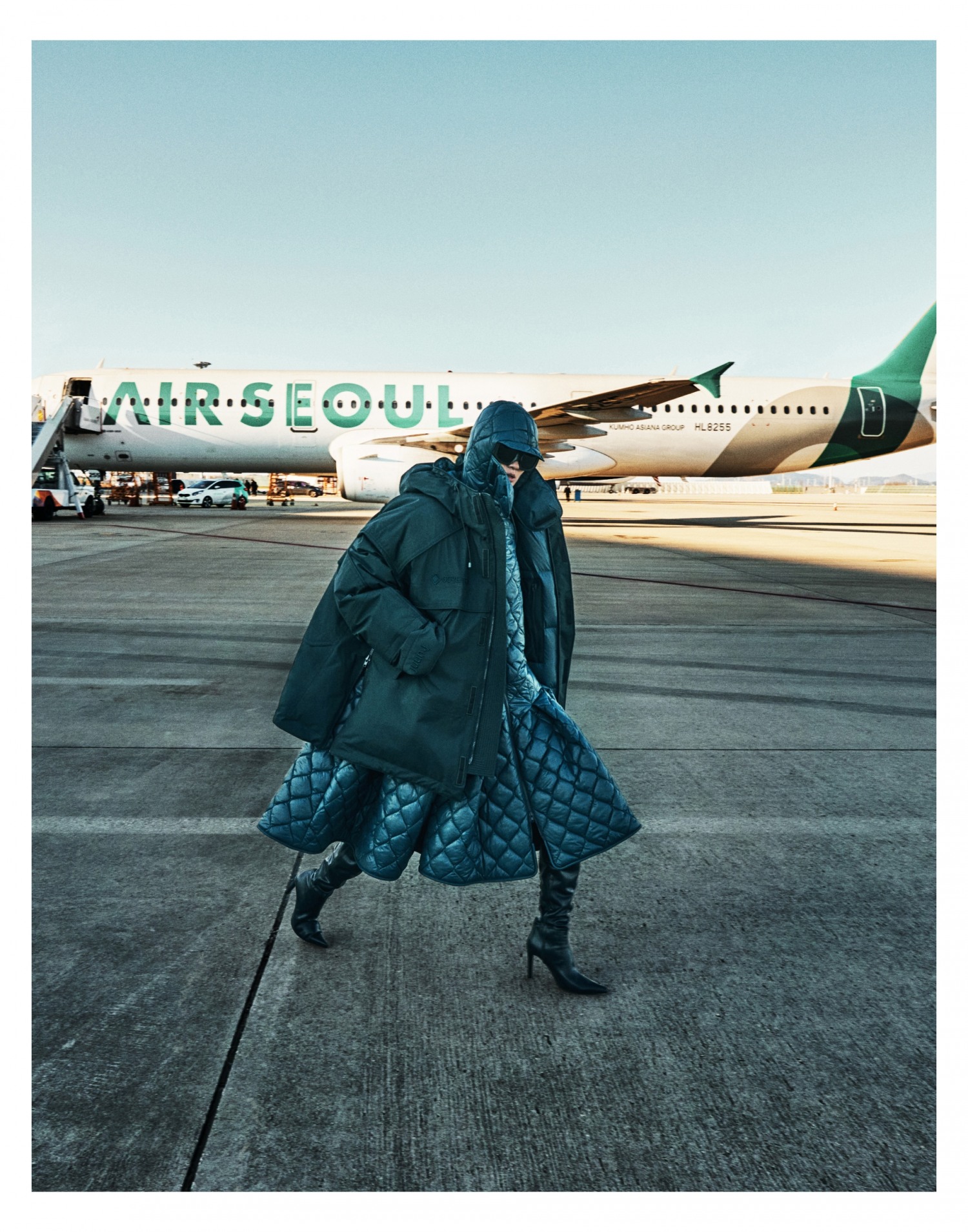 에어서울과 준지가 함께한 2022 FW 컬렉션.(사진=에어서울)