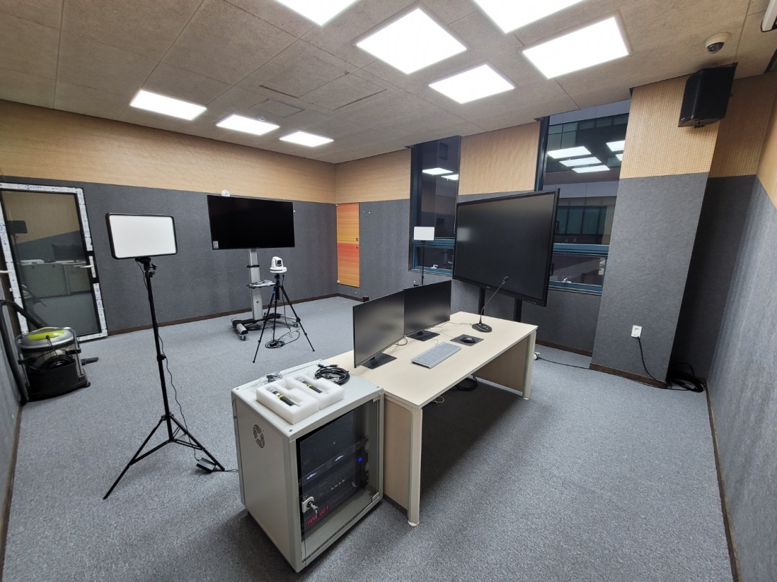 스마트 K 도서관(미디어창작공간) 내부모습.(사진제공=부산 기장군)