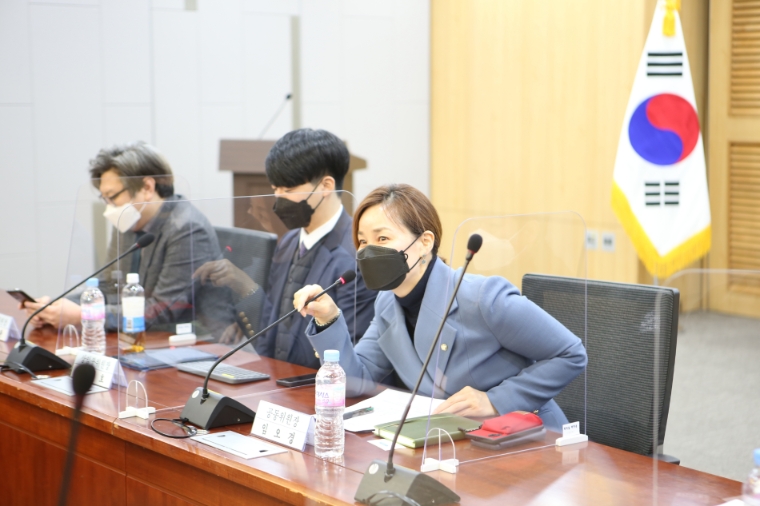 민주당 선대위 체육위원회, 2030 청년 체육인과 정책간담회 개최