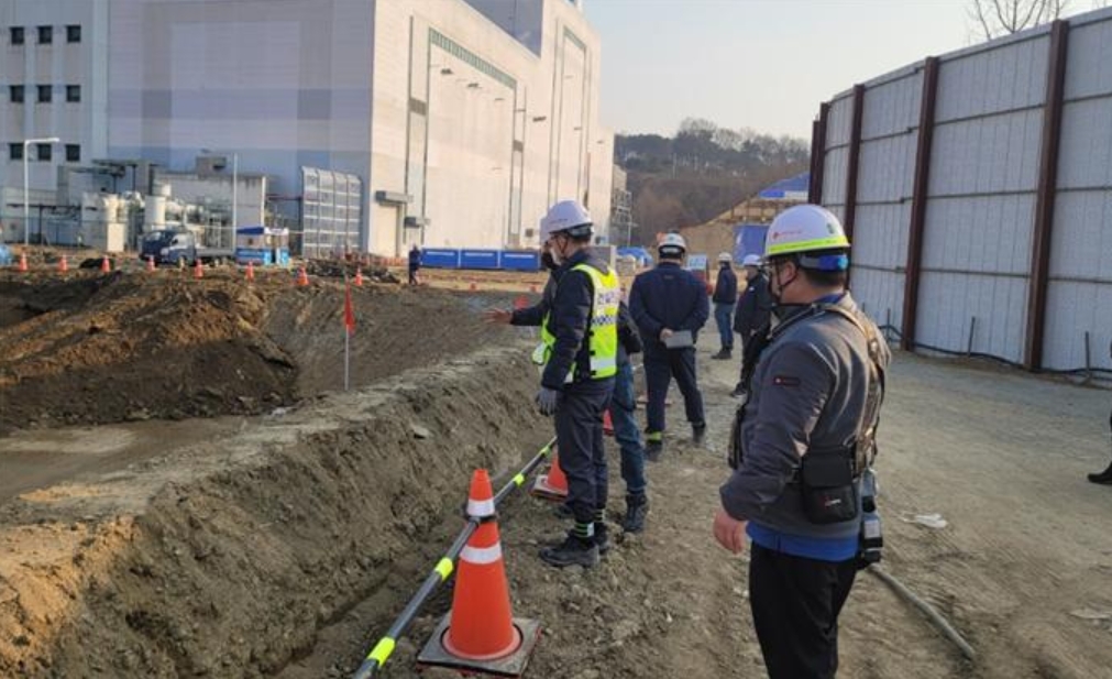 국토안전관리원, 청주시와 해빙기 대비 건설현장 합동점검 전경.(사진=국토안전관리원)