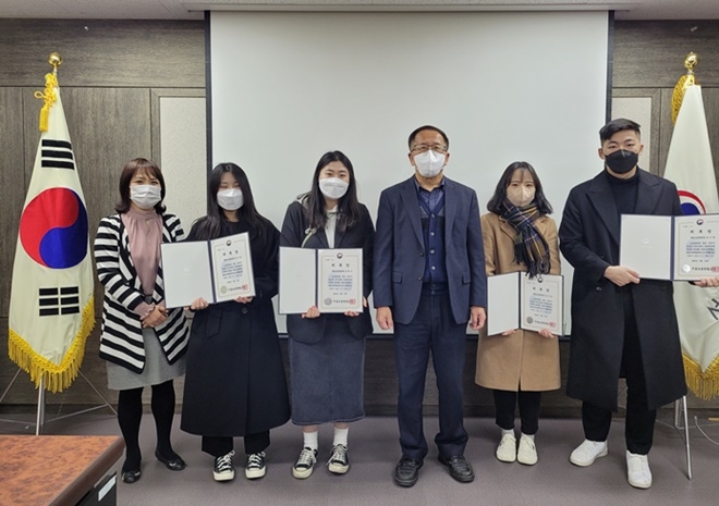 자원봉사 대학생 멘토링 결연.(사진제공=서울준법지원센터)