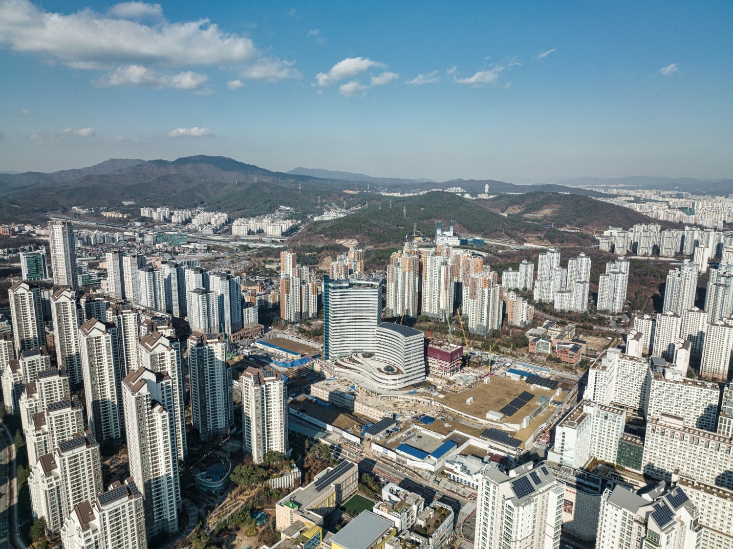 수원 광교 신청사 전경