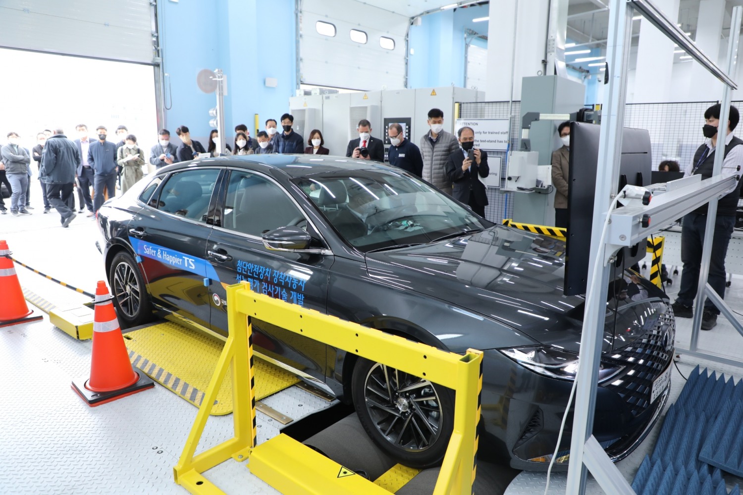 미래자동차 검사 테스트베드 시연회 모습.(사진=한국교통안전공단)