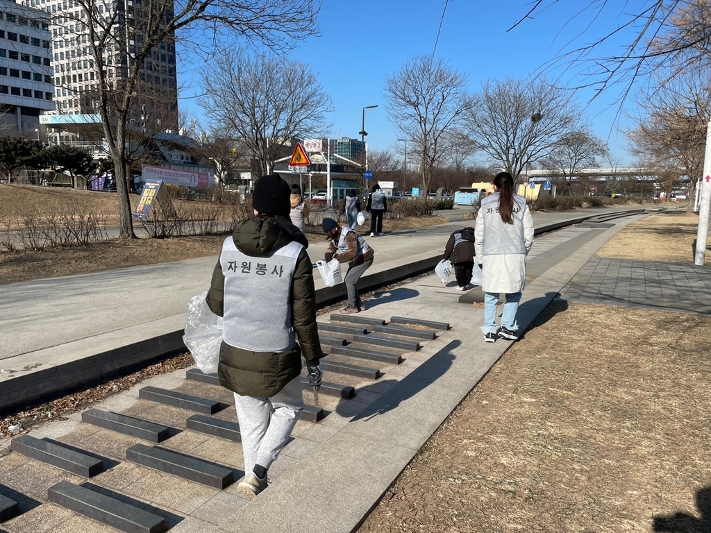 서울시, 플로깅 자원봉사 캠페인 진행