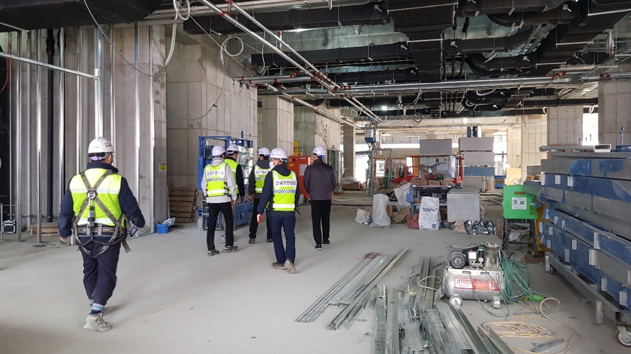 국토안전관리원, 부산권 건설현장 해빙기 안전점검 실시 전경. (사진=국토안전관리원)
