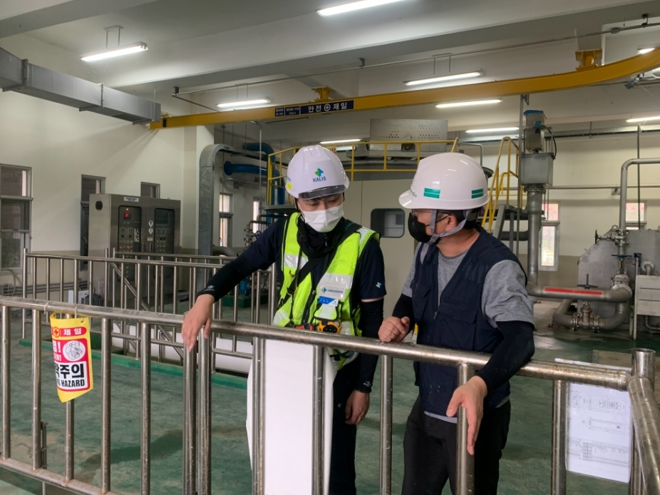 2021년 8월 수행한 경남 합천군 하수처리시설 합동안전점검 전경.(사진=국토안전관리원)