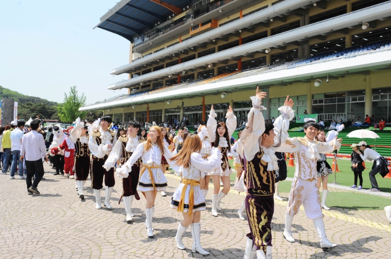 서울경마공원, 한국경마 100년 맞이 대고객 행사 개최